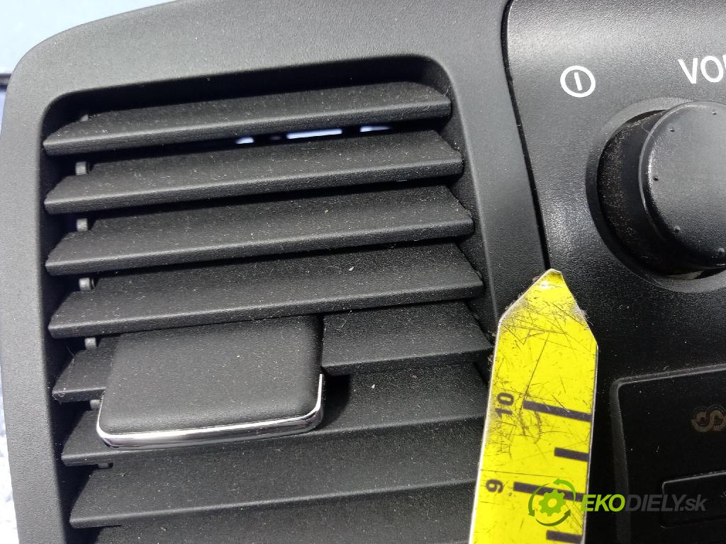 Toyota Corolla 2003 Radio I Navigácia: 86120-02260