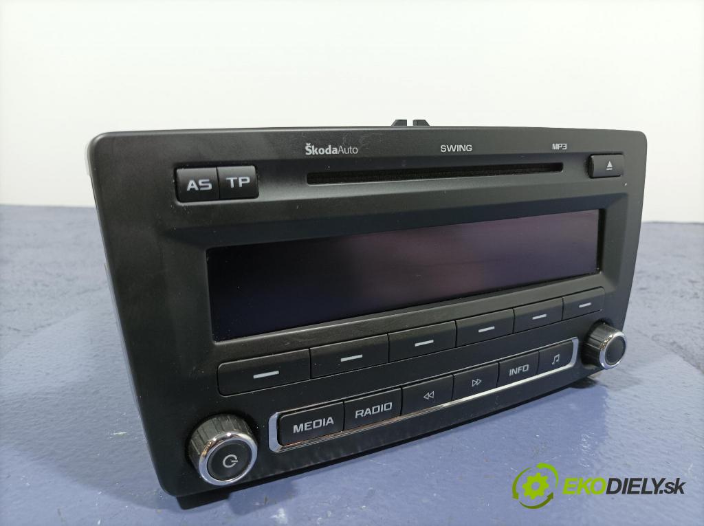 Skoda Octavia 2011 Radio I Navigácia: 1Z0035161M