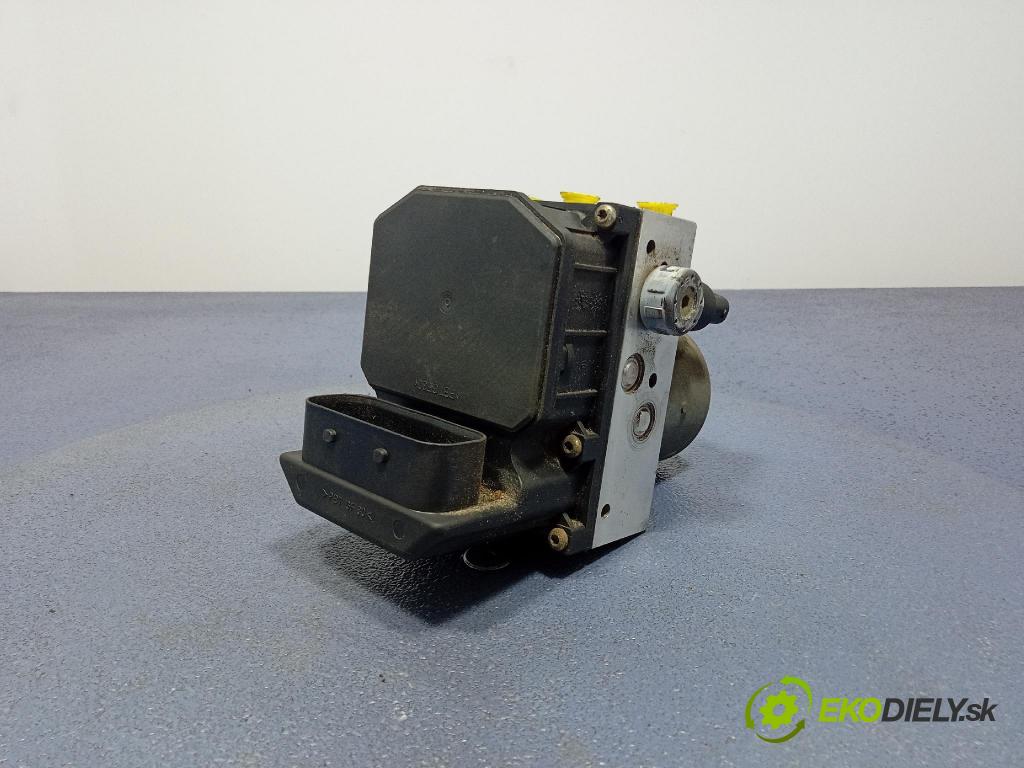 Audi A4 2001 čerpadlo ABS x 8E0614517
