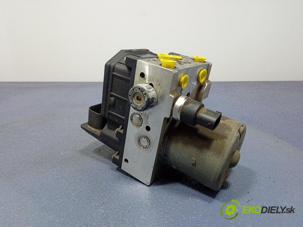 Audi A4 2001 čerpadlo ABS x 8E0614517