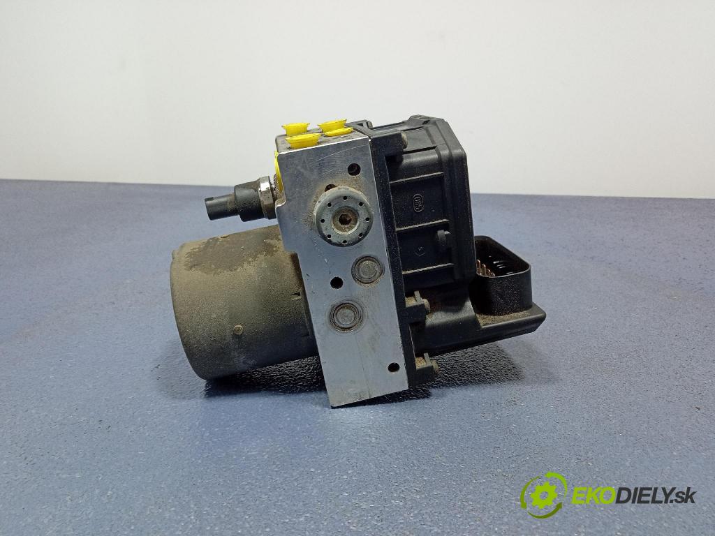 Audi A4 2001 čerpadlo ABS x 8E0614517