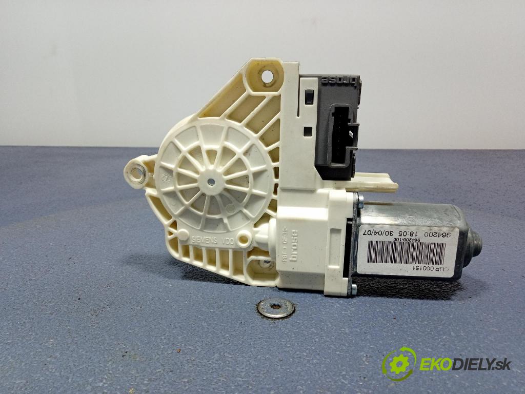 Land Rover Range rover 0 mechanismus stahování Sklenka: před Levý: 964200