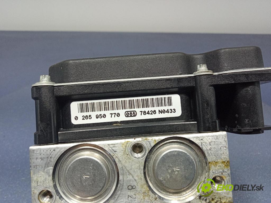 Renault Scenic 2007 čerpadlo ABS x 8200756306