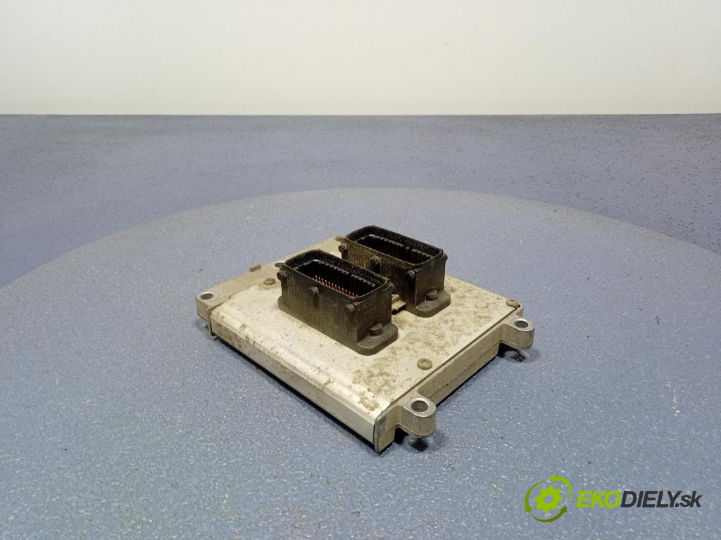 Saab 9-3 2008 riadiaca jednotka Motor: 55567225