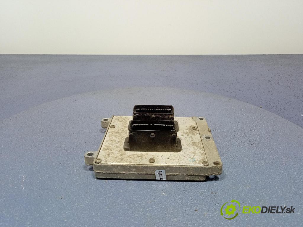 Saab 9-3 2008 riadiaca jednotka Motor: 55567225