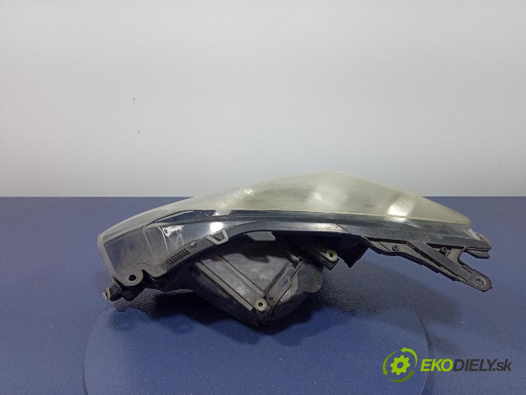 Opel Astra 2005 Reflektor: v pravo:
