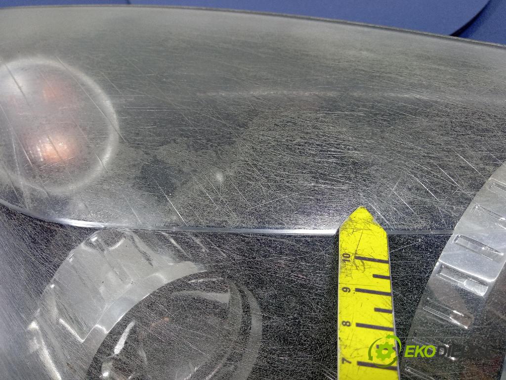 Opel Astra 2005 Reflektor: v pravo: