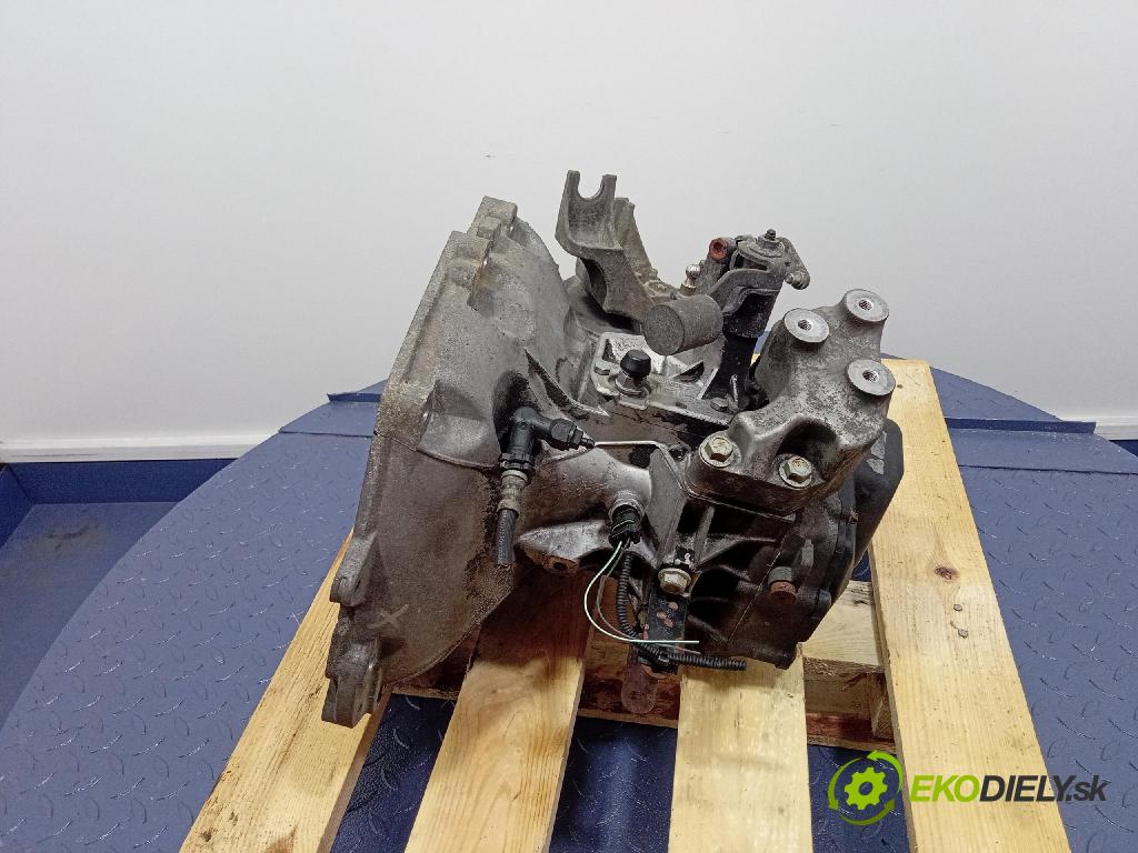 Opel Astra 2010 prevodovka Manualna U6W419