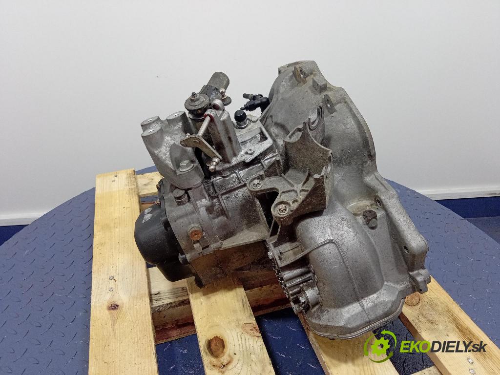 Opel Astra 2010 prevodovka Manualna U6W419