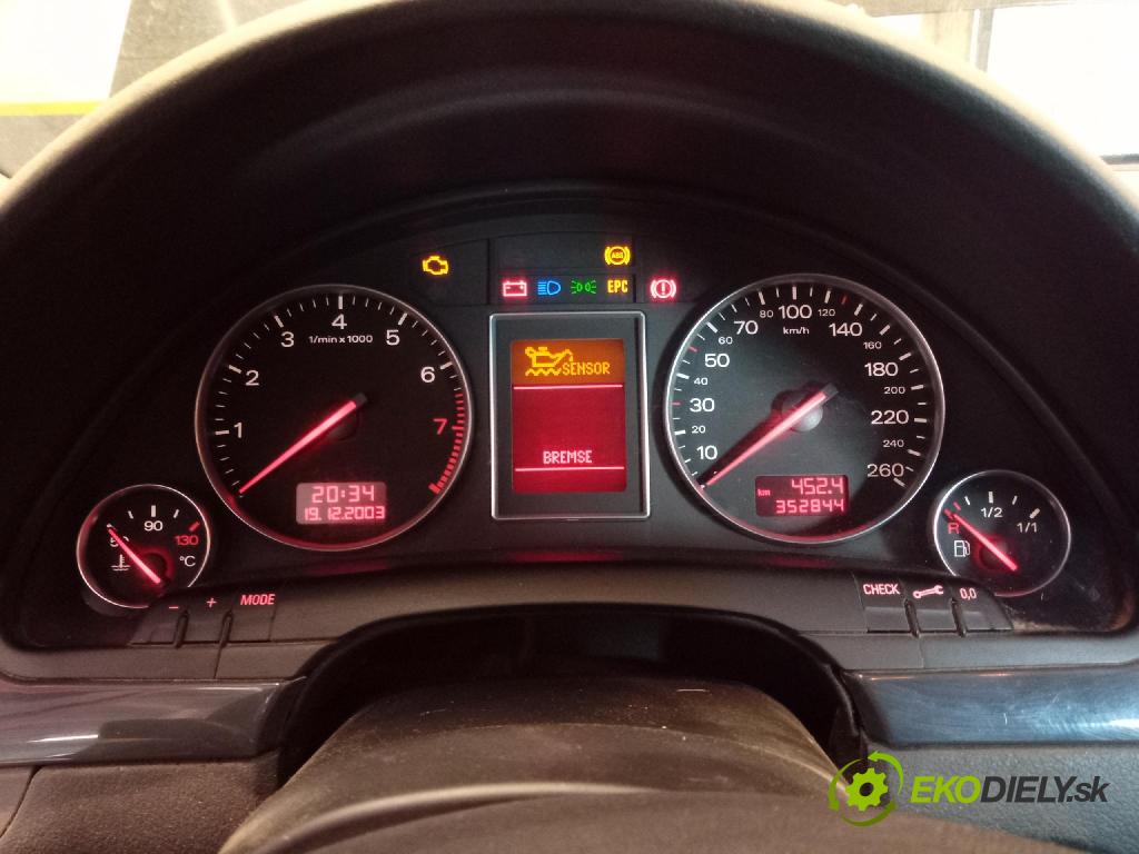 Audi A4 2001 Přístrojová deska 8E0920900H