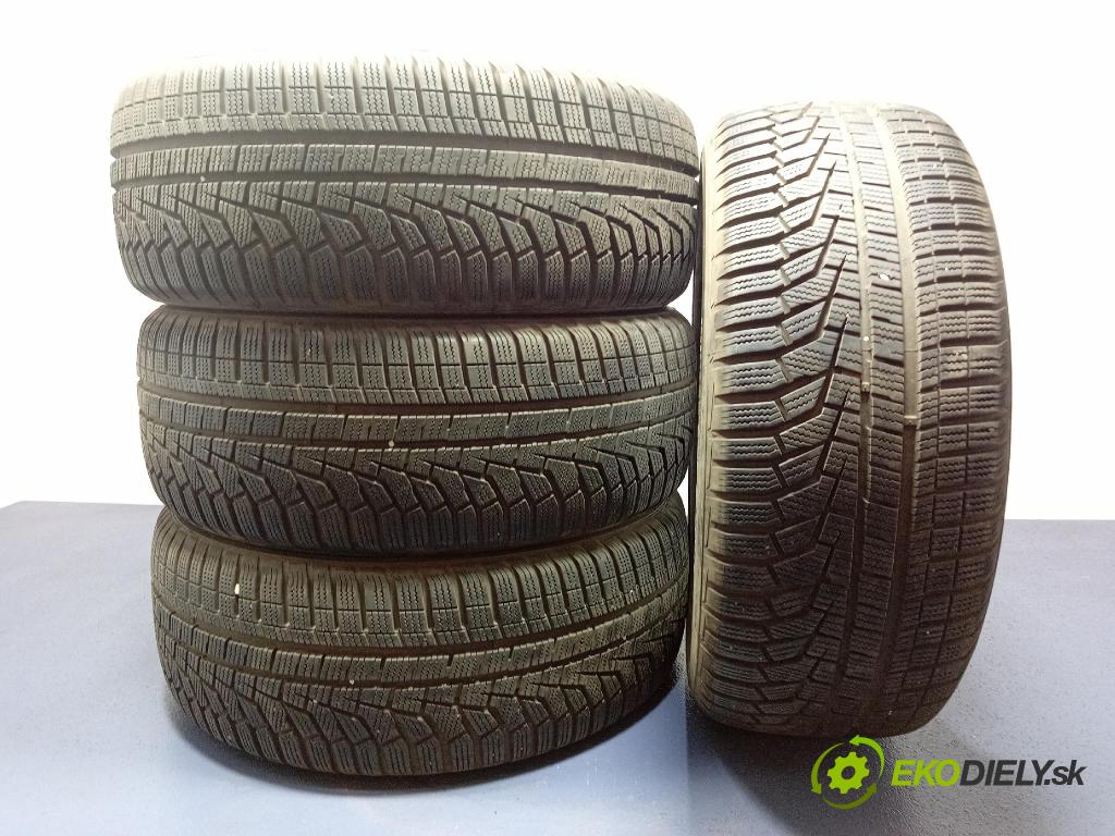 Volvo V70 0 pneumatiky: Zima 8808563373065