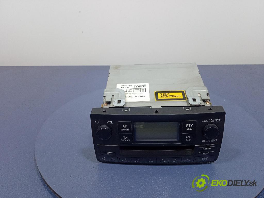 Toyota Corolla 2002 Radio I Navigácia: 86120-02260