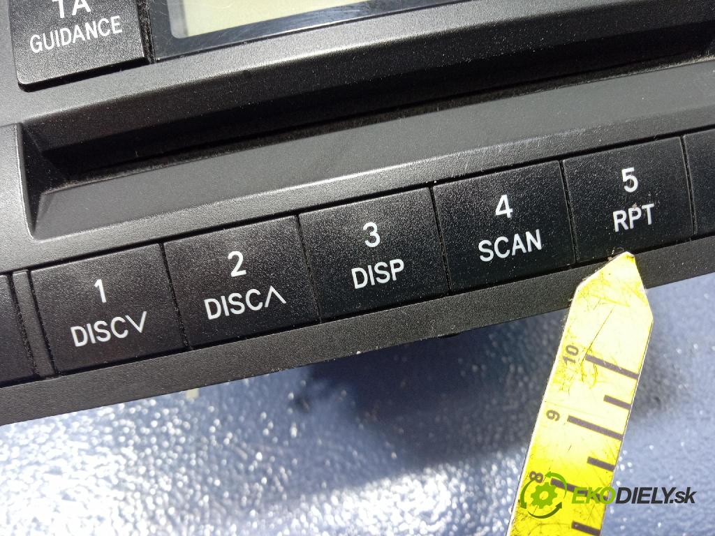 Toyota Corolla 2002 Radio I Navigácia: 86120-02260