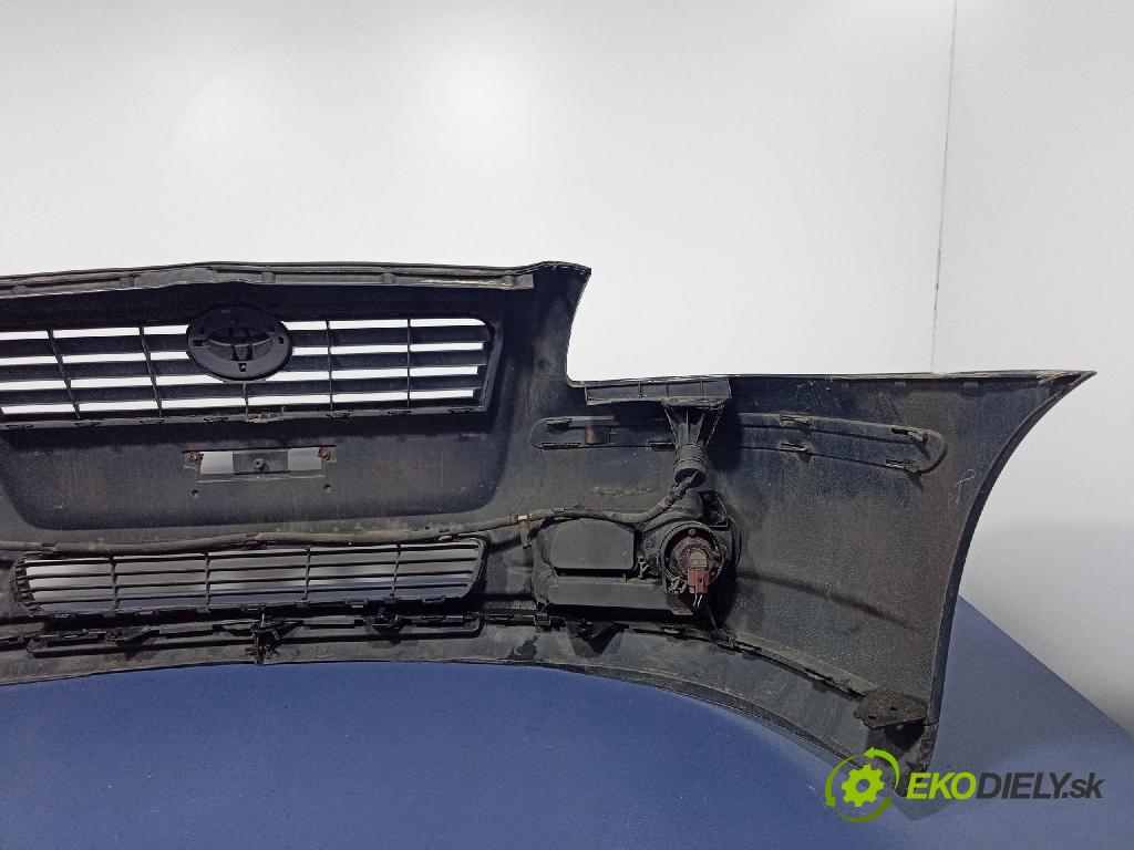Toyota Avensis 2.0 d 2003 nárazník před
