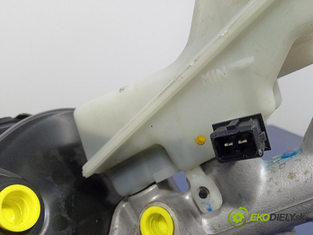 Toyota Avensis 2.0 d 2003 servo Brzdní: 47200-05170