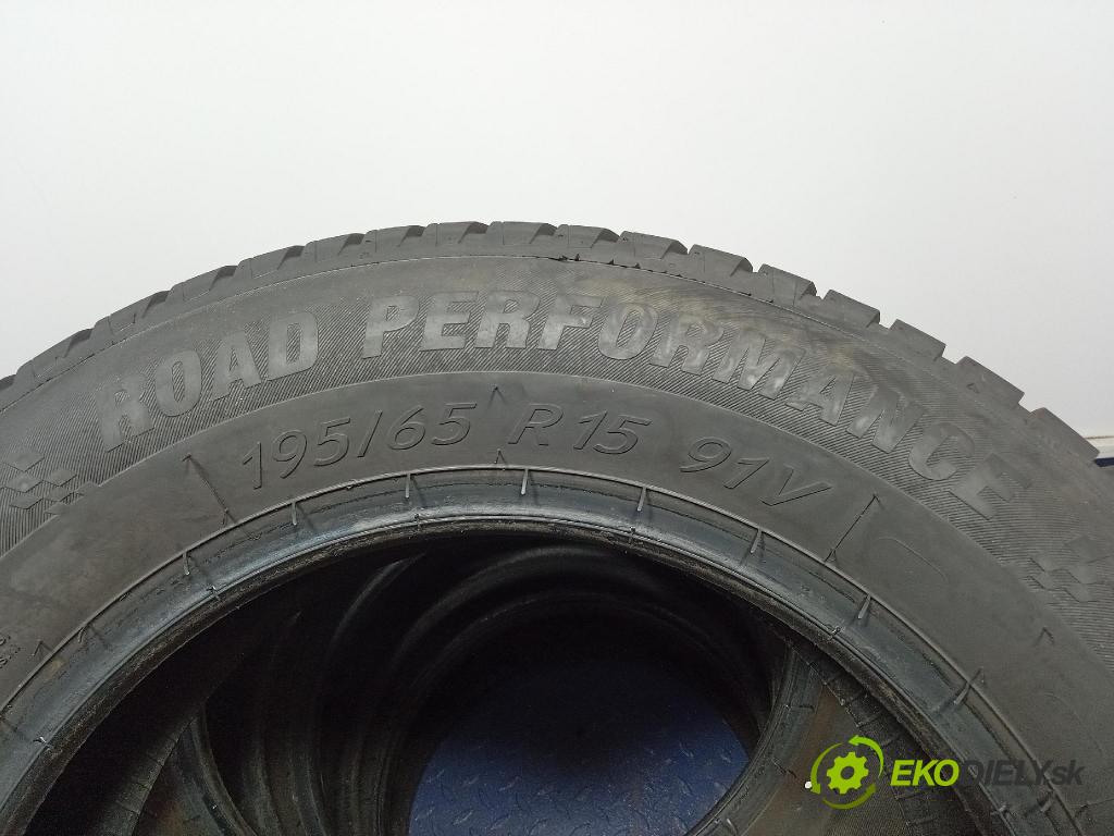 Renault Megane 2007 pneumatiky: Leto: 3528700242850