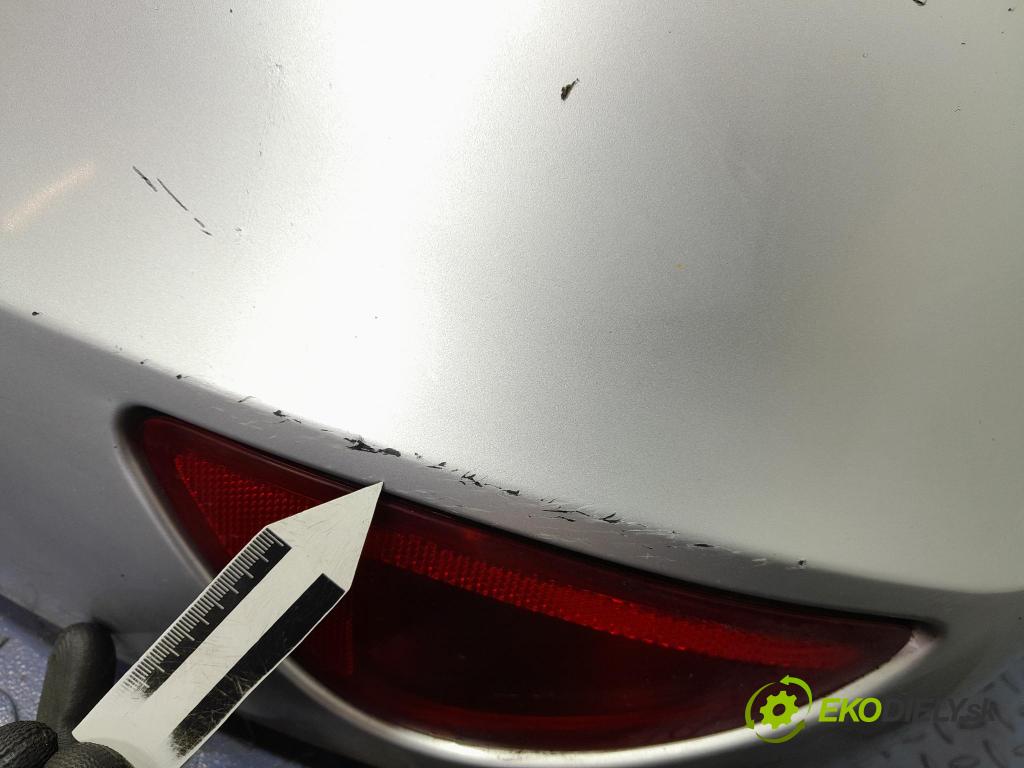 Renault Clio 2012 nárazník Zad: 01