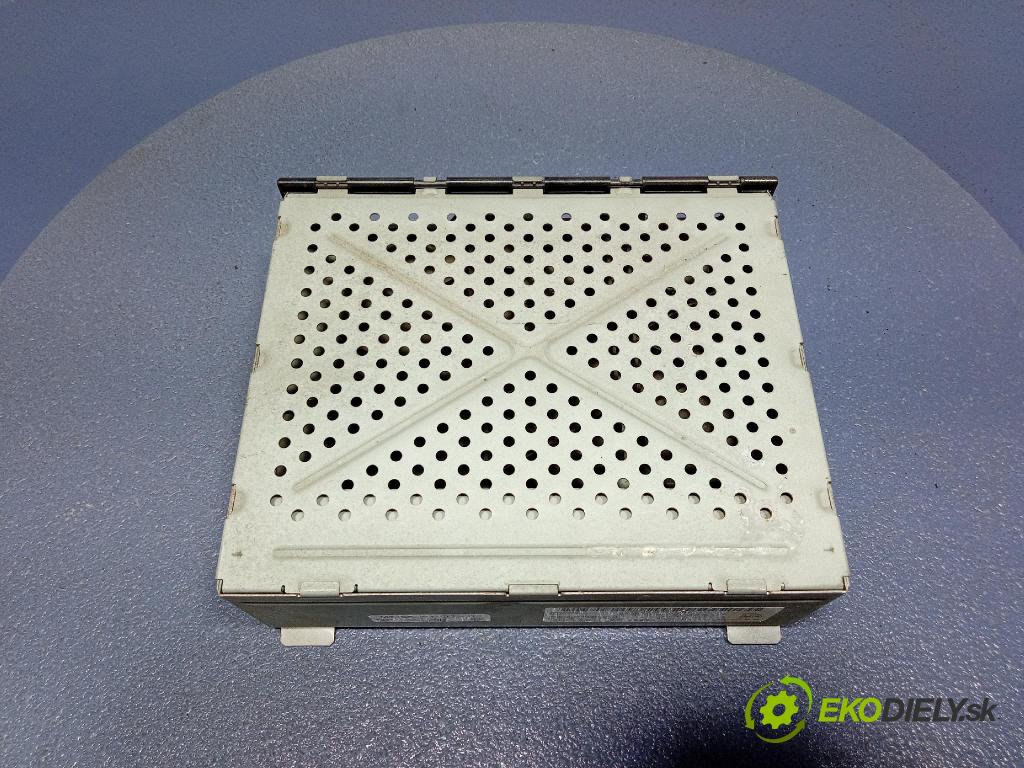 Audi A6 2005 Radio I Navigácia: 4F0035541L