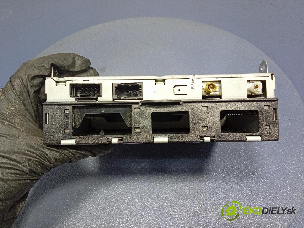 Audi A6 2005 Radio I Navigácia: 4F0035541L