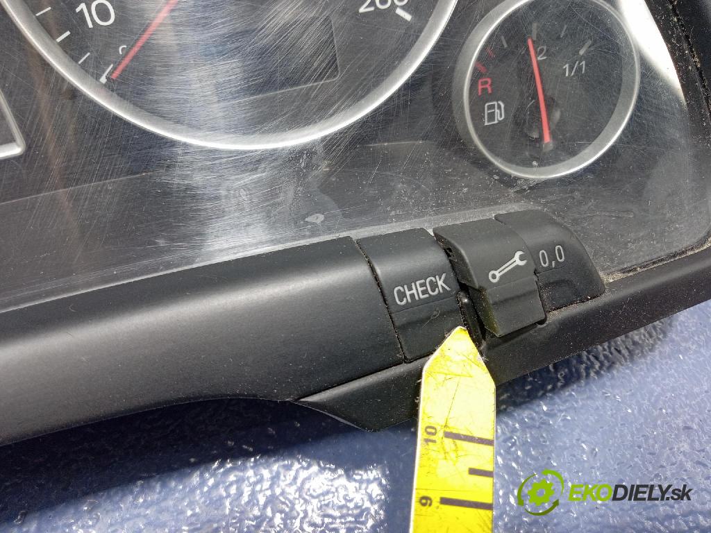 Audi A4 2003 Přístrojová deska 8E0920930R