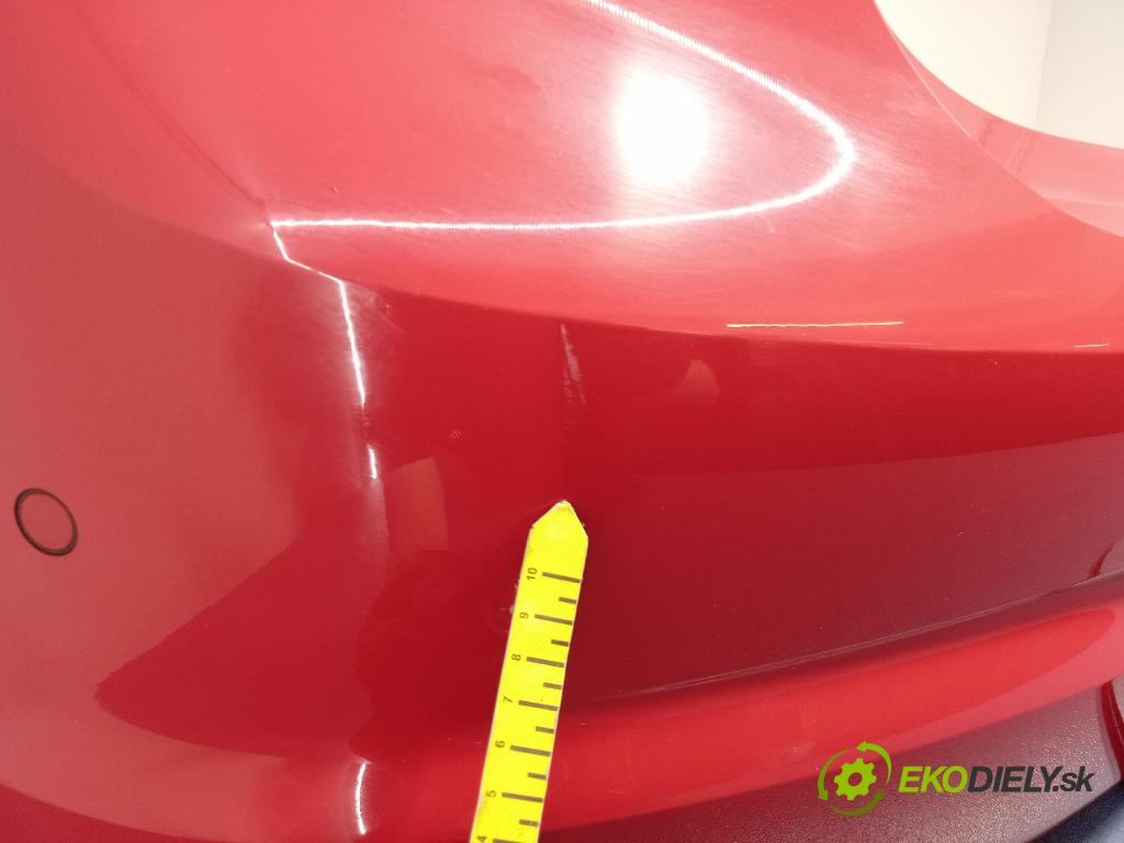 Opel Astra 2018 nárazník Zad: 39161692