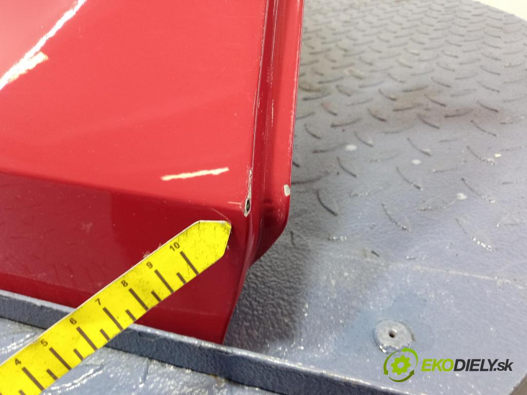 Opel Astra 2018 dveře Zad: prave 01