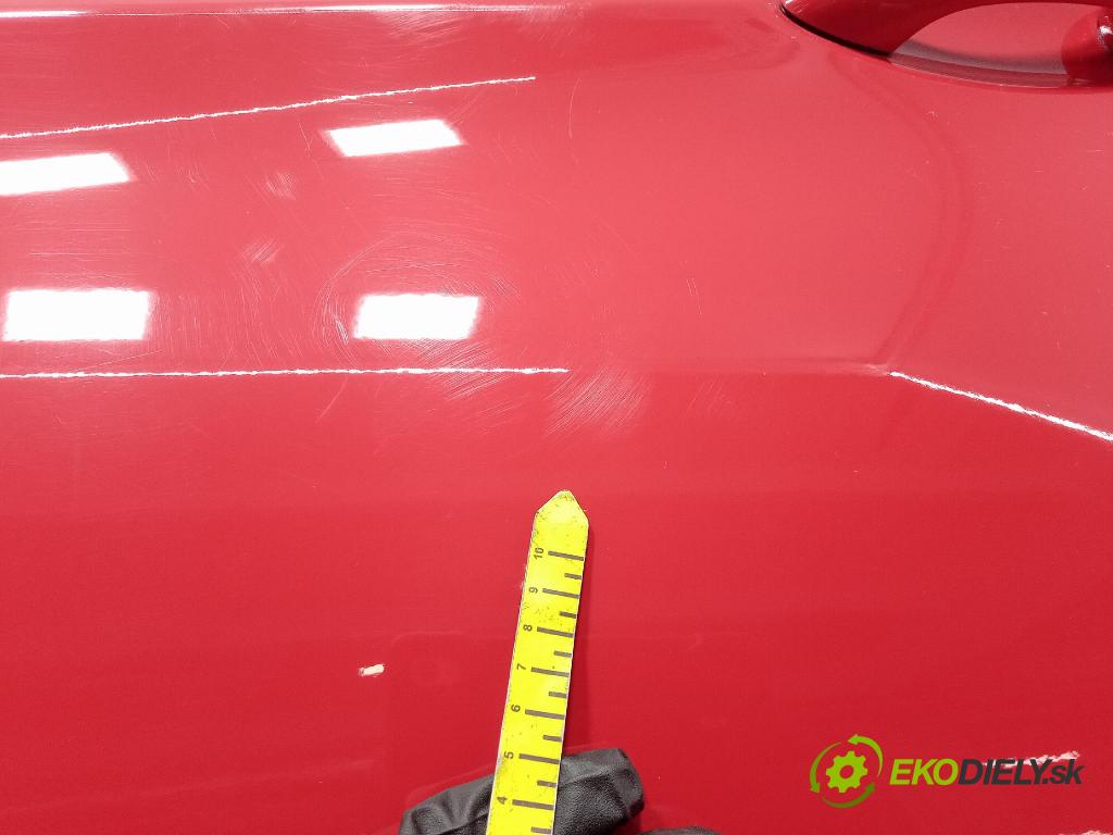 Opel Astra 2018 dveře Zad: Vlevo, odjet: 01