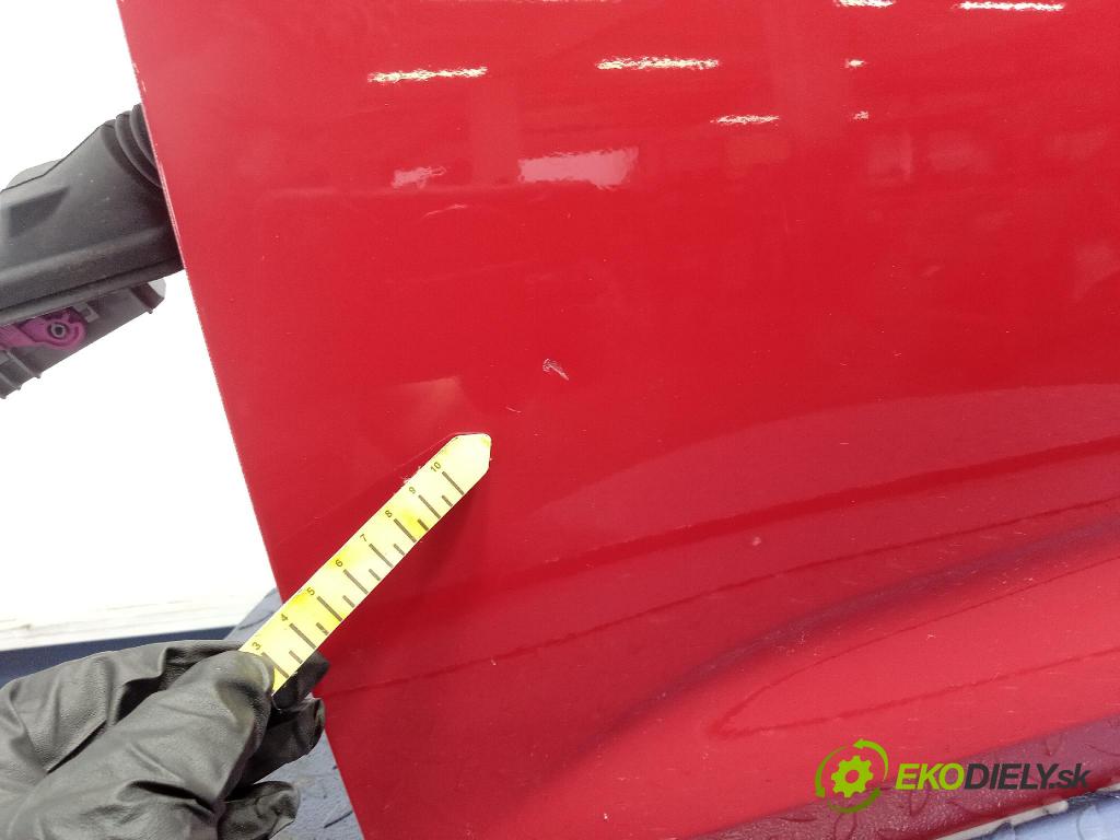 Opel Astra 2018 dveře před Vlevo, odjet: 01