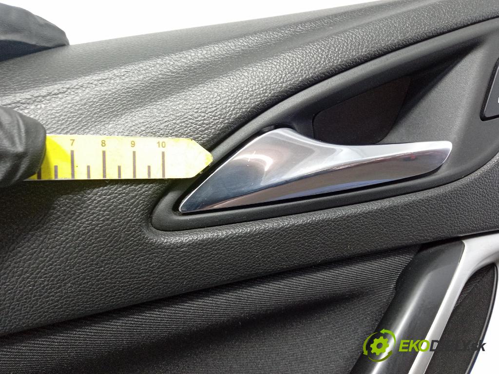 Opel Astra 2018 Tapacír: dveře před levá 2513834