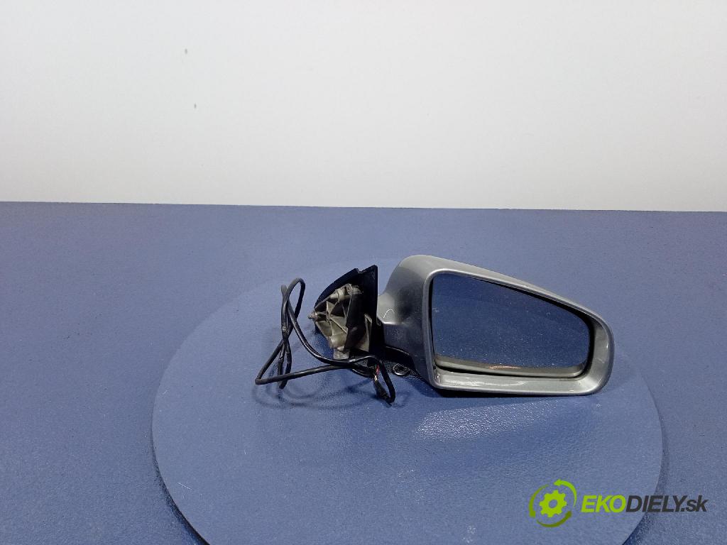Audi A4 2003 zpětné zrcátko prave