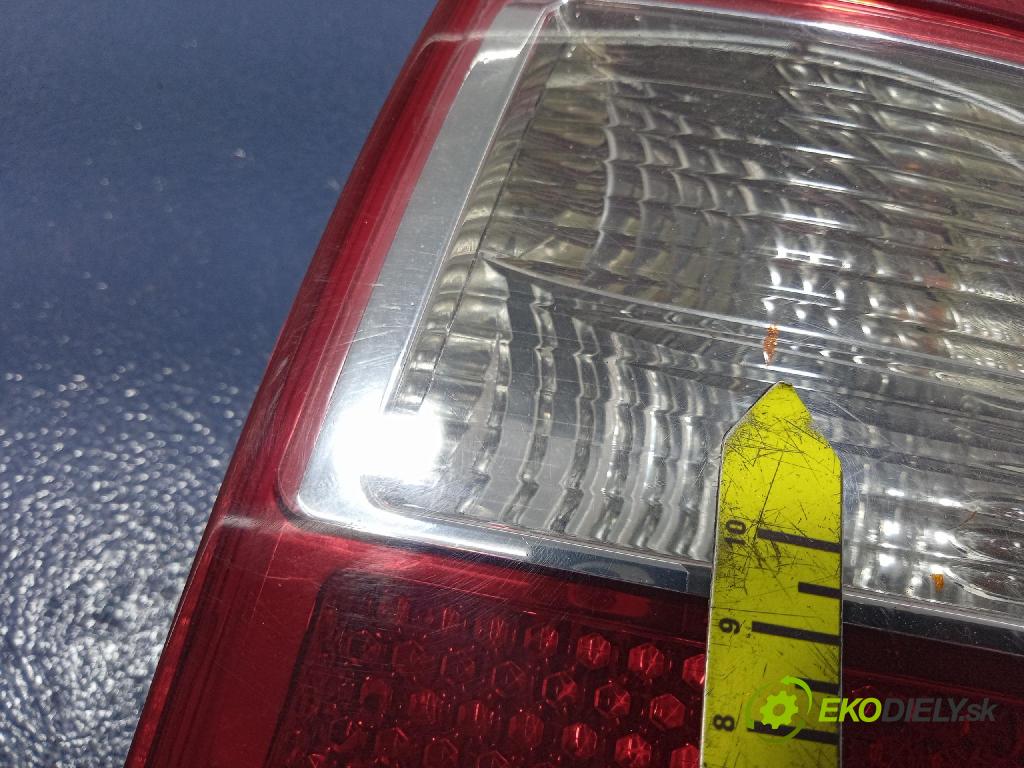 Audi A4 2003 světlo Zad: Práva: Mimo: 8E994509612S