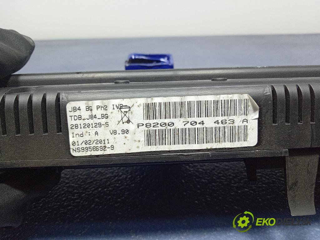 Renault Megane scenic 2006 Přístrojová deska 8200704463A