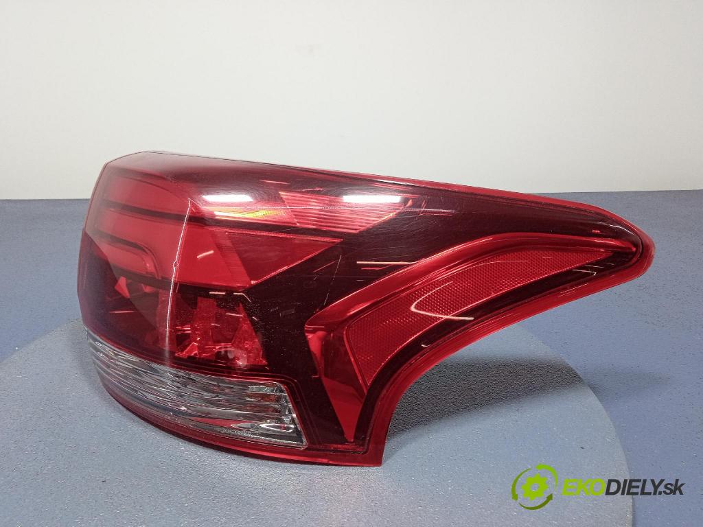 Mitsubishi Outlander 2018 světlo Zad: Práva: Mimo: STANLEY W2869
