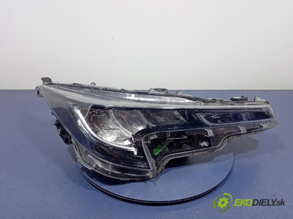 Toyota Corolla 0 světlo v pravo: 81110-02S60