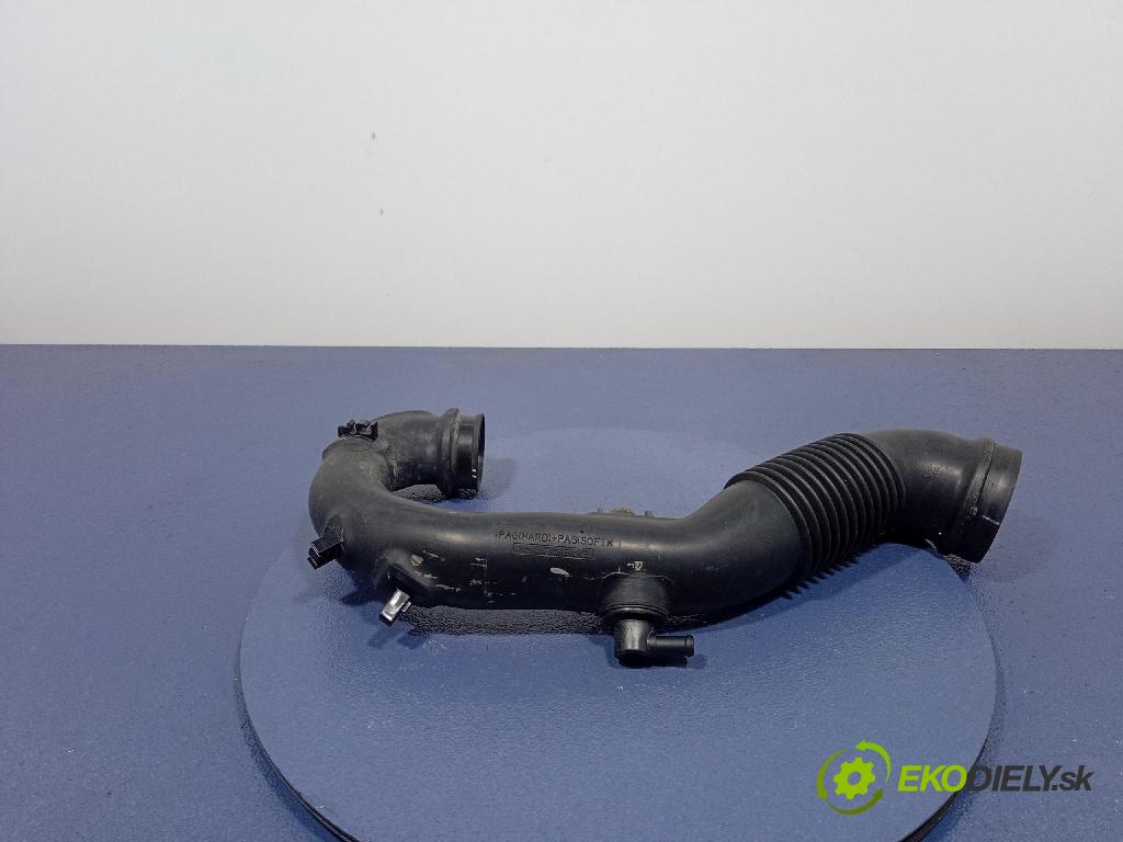 Mitsubishi Outlander 2018 rúrka Vzduch: 1505A602