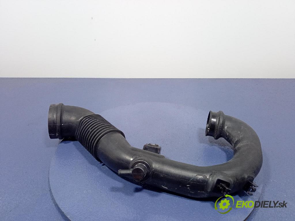 Mitsubishi Outlander 2018 rúrka Vzduch: 1505A602