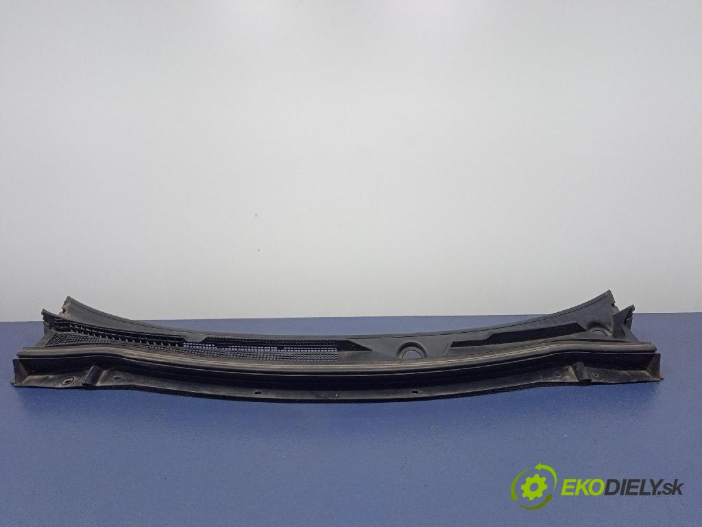 Mitsubishi Outlander 2018 torpédo 7405A476