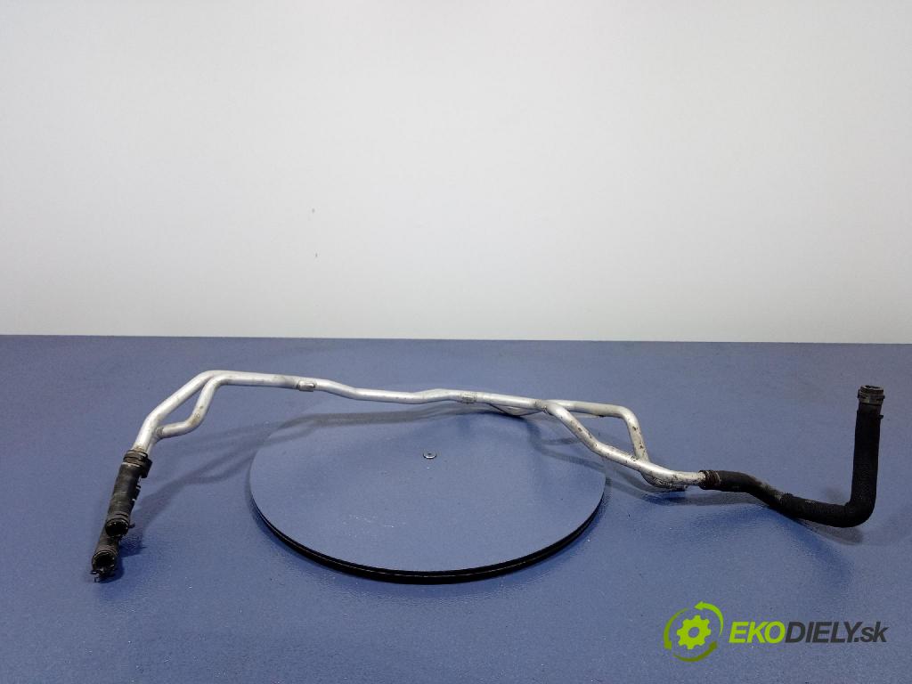 Porsche Panamera 2017 rúrka Chladič: 971820443A