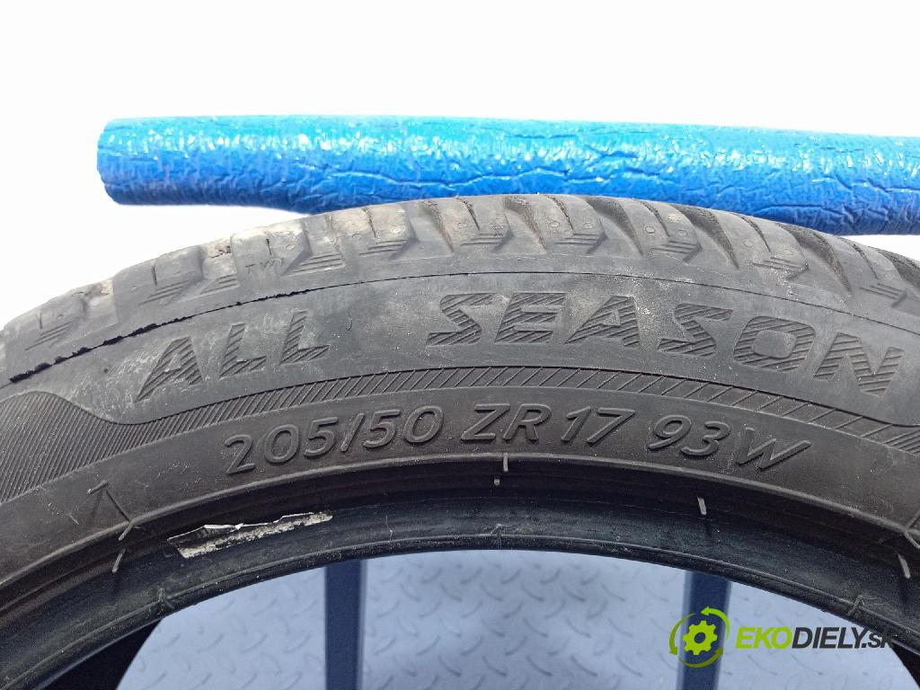 Volvo V70 2.5 tdi 1998 pneumatiky: Víceúrovňové 3528701335308