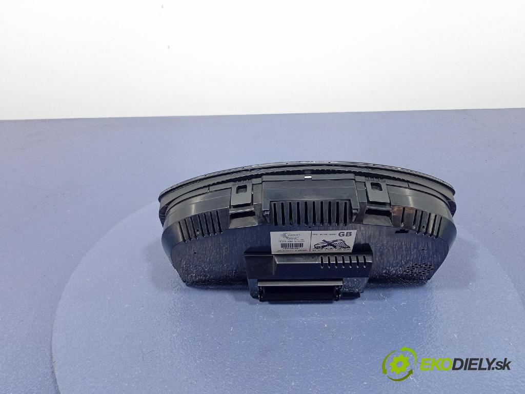 Volkswagen Golf 2006 Přístrojová deska 1K0920863A