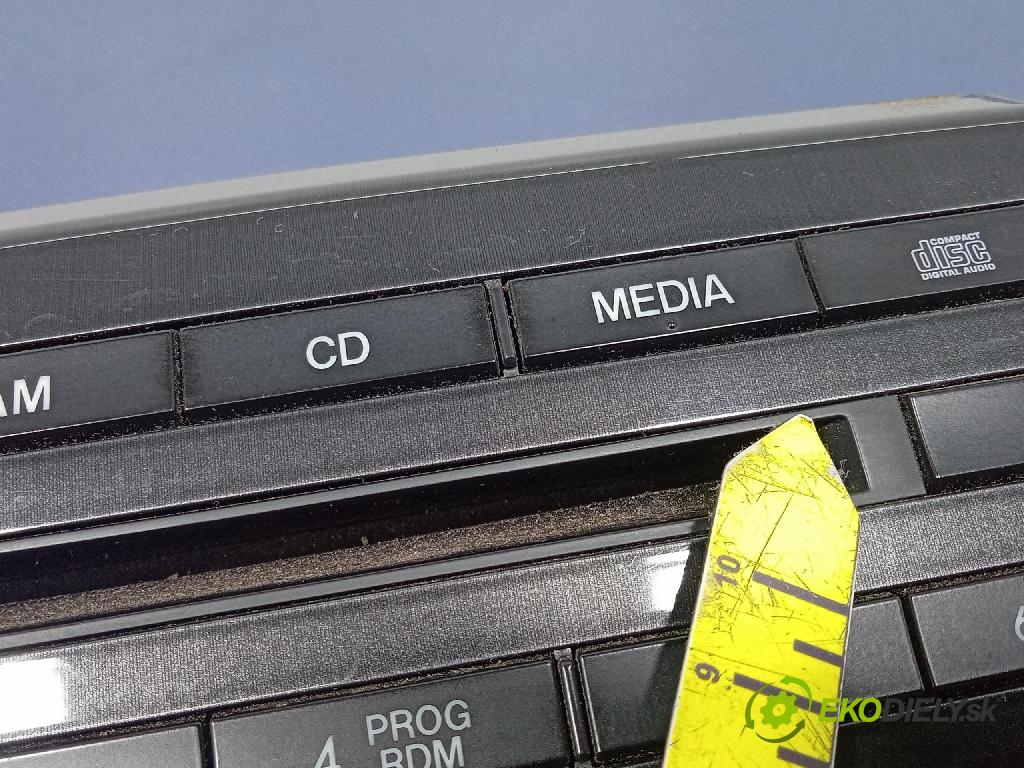 Mazda 5 2008 Radio I Navigácia: 14797325