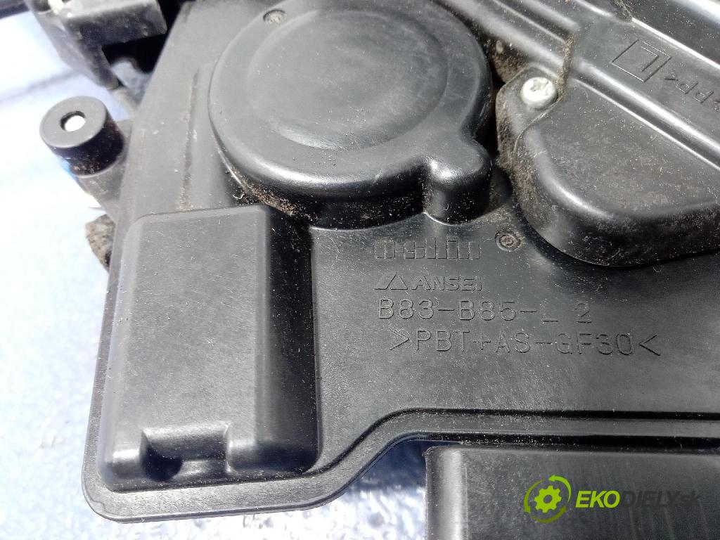 Mazda 5 2008 zámek dveře před Levý: B83-B85-L