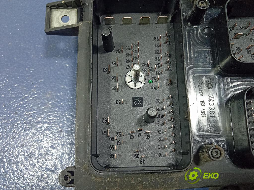 Opel Zafira 2005 skříňka Pojistky 13206754