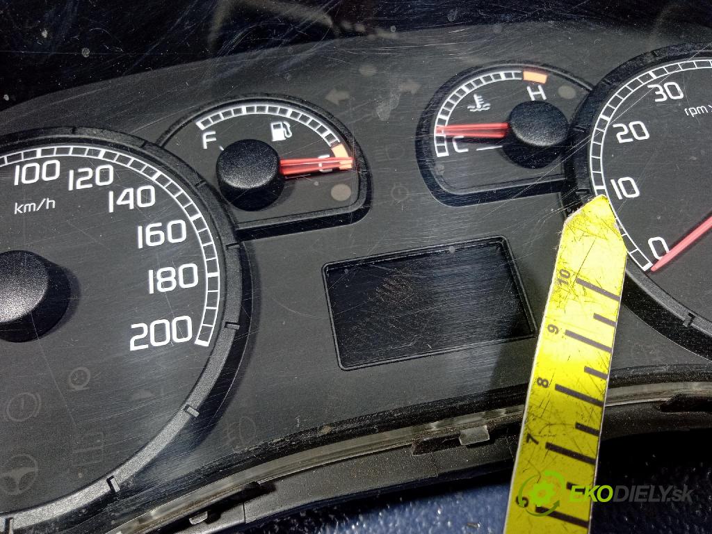 Fiat Doblo 2006 Přístrojová deska 51762258