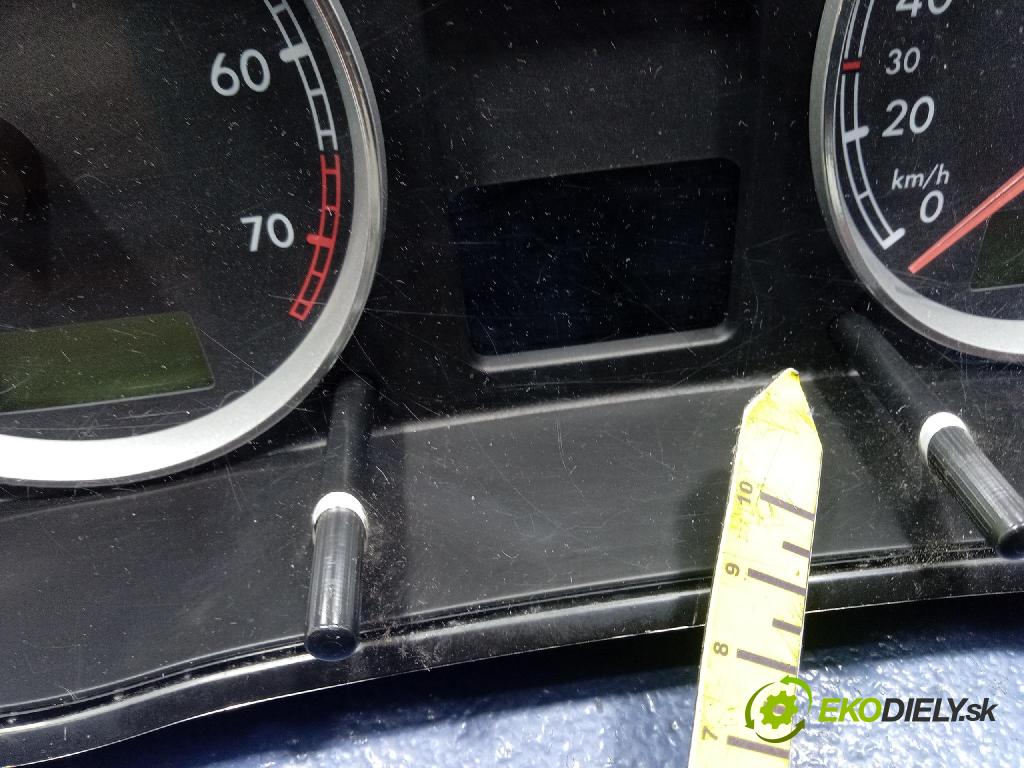 Volkswagen Passat 2001 Přístrojová deska 3B0920827