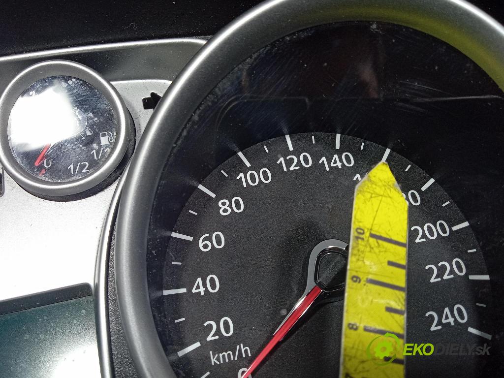 Ford Focus 2009 Přístrojová deska 8V4T-10849-EJ