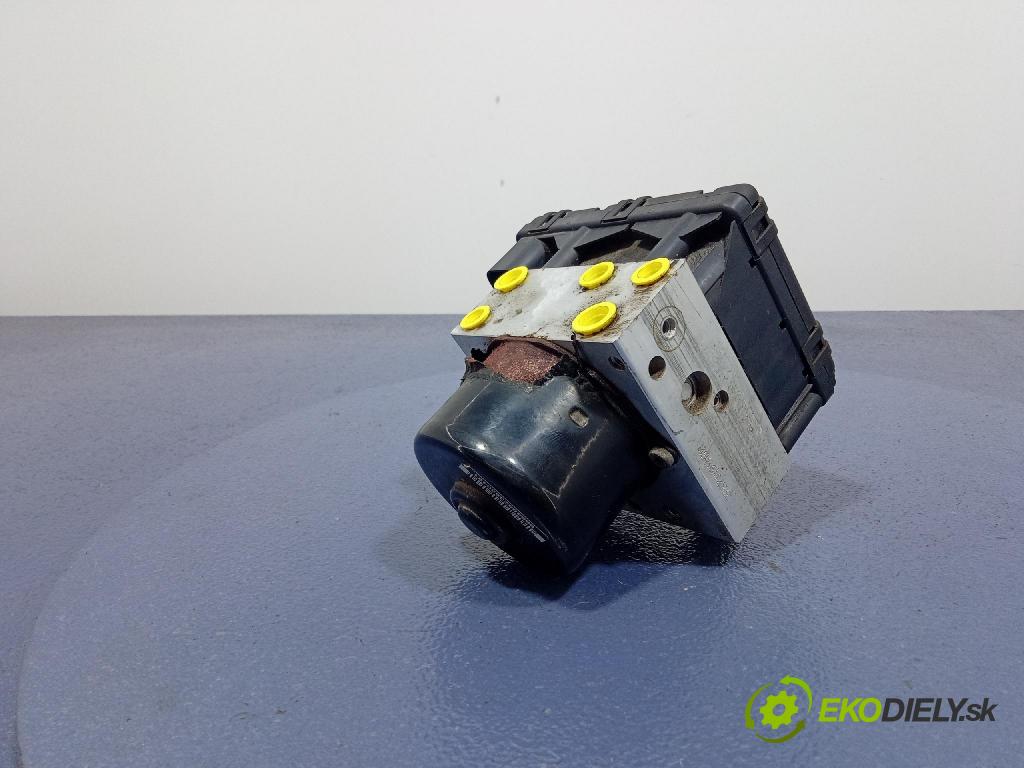 Jeep Grand cherokee 2001 čerpadlo ABS x P52129301AD