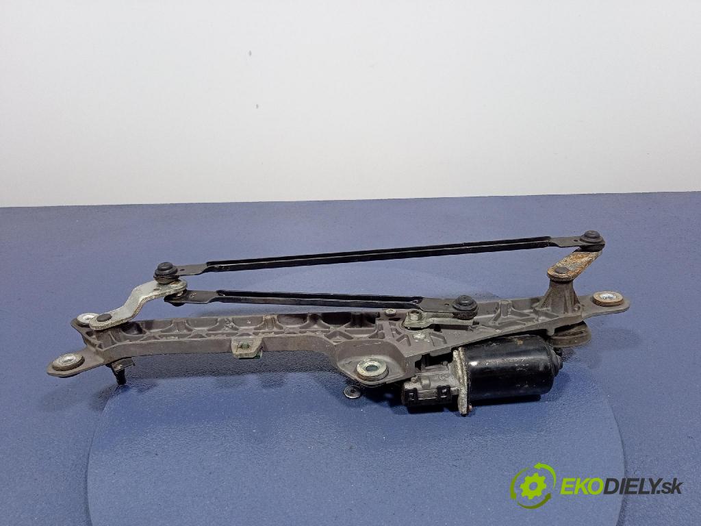 Kia Carnival 2006 mechanismus motorek Stěrače: před