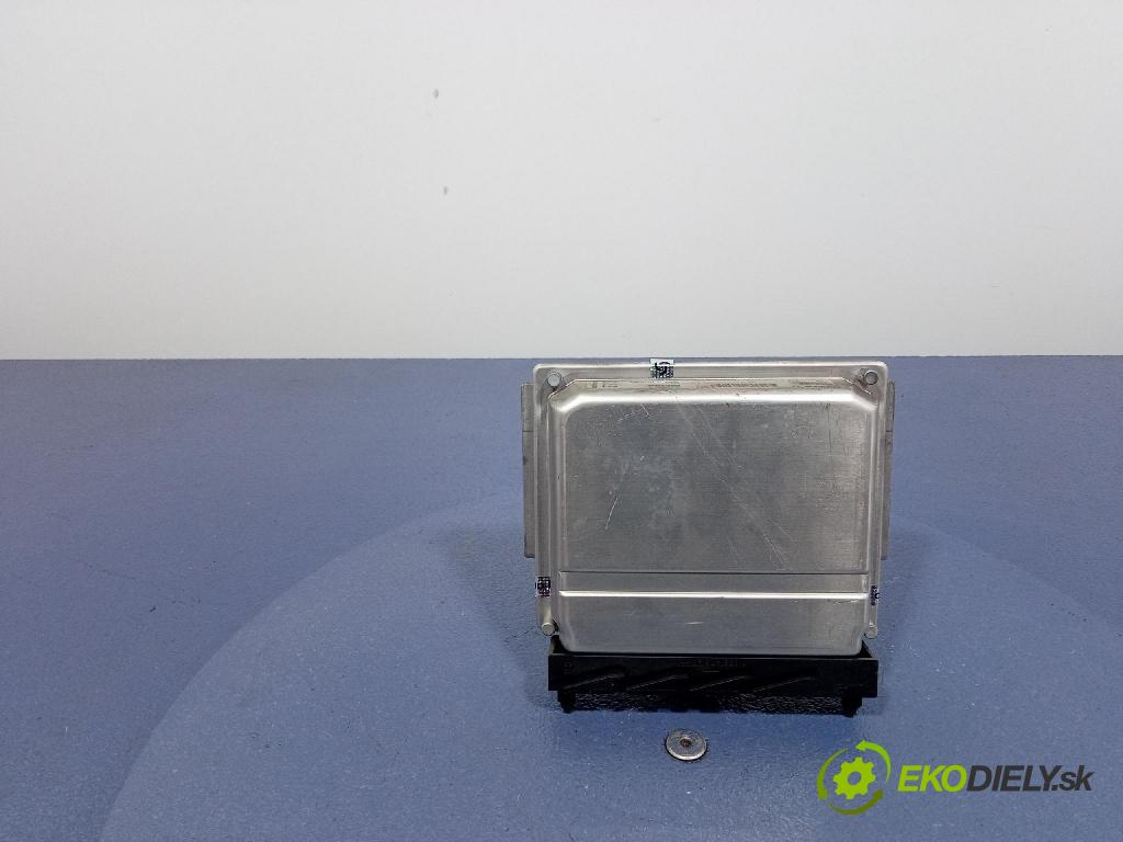 Volvo S60 2003 riadiaca jednotka Motor: 30637733