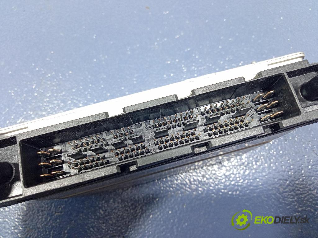 Volvo S60 2003 riadiaca jednotka Motor: 30637733